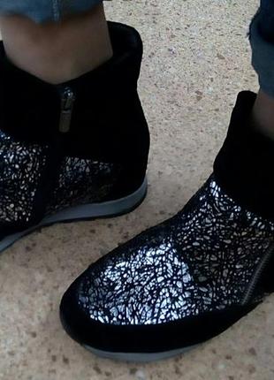 Стильные новые замшевые ботинки на меху avangard.5 фото