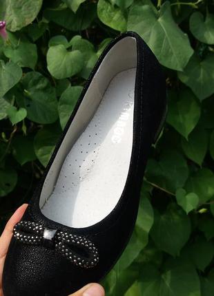 Туфли черные на девочку подростка  классические3 фото