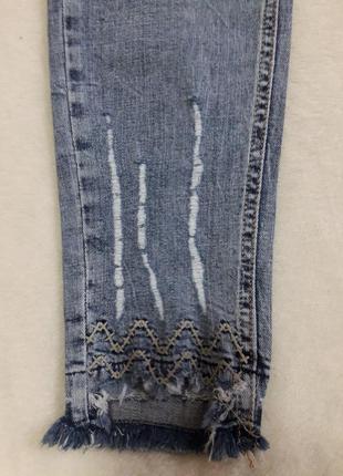 Качественные,стрейчевые,оригинальные джинсы-узкачи red sold,полностью в обтяжку5 фото