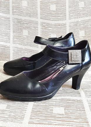 Чудові чорні туфлі на підборах на застібці декор кристали жіночі3 фото