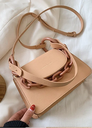 Жіноча міні стильний новий сумочка сумка клатч бананка на груди боді новинка 2021 кремовий