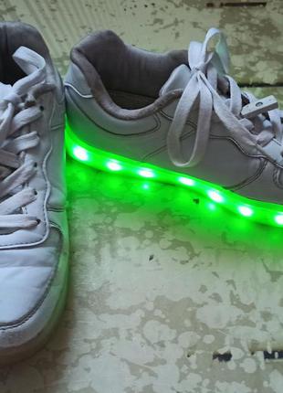 Led кросівки2 фото