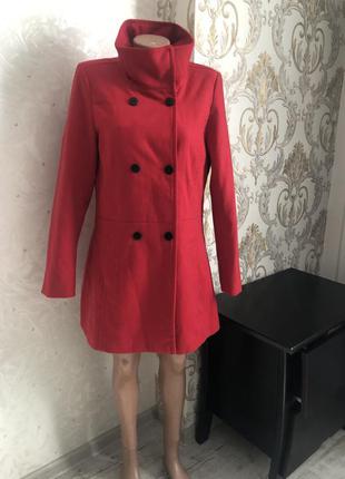 Красное пальто полупальто reserved модное стильное тредовое классное теплое2 фото
