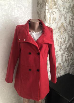 Красное пальто полупальто reserved модное стильное тредовое классное теплое4 фото