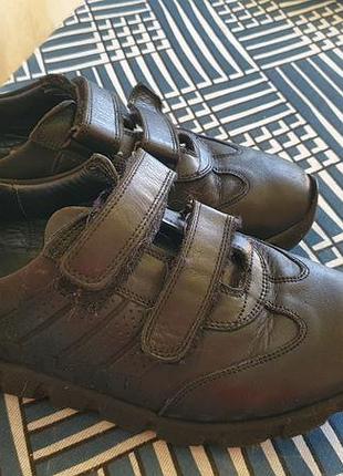 Кожаные туфли на мальчика