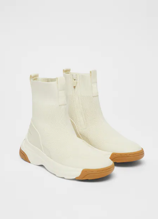 Кросівки zara