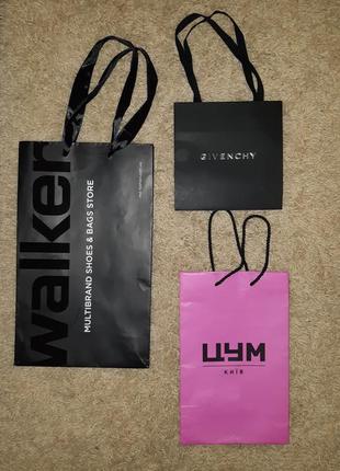 Подарункові та фірмові пакети