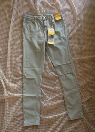 Стильные серые скинни узкие джинсы denim co2 фото