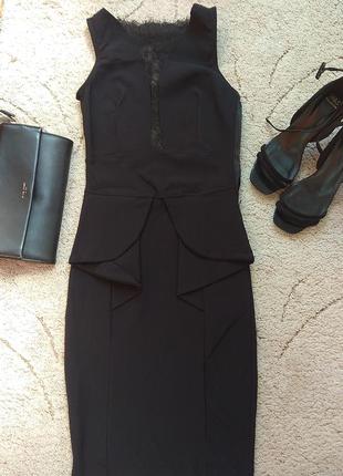 Шикарное классическое маленькое черное платье1 фото