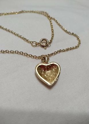 Кулон, підвіска у формі серця з кристалами у золотому кольорі на ланцюжку4 фото