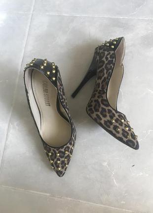 Victoria's secret colin stuart leopard pumps gold studs heels оригінал туфлі човники