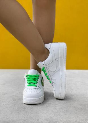 Nike air force simpsons custom женские кастомные белые эксклюзивные кроссовки неон клоун красти симпсоны жіночі білі кастомні кросівки9 фото