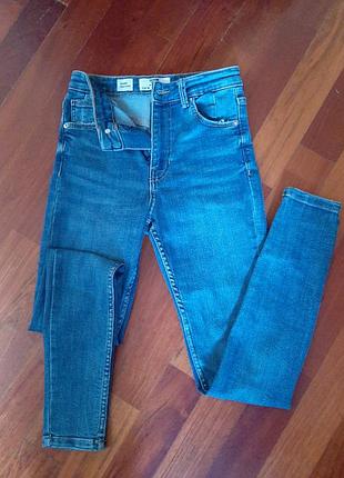 Сині джинси скіні bershka. eur 36, usa 04, mex 26