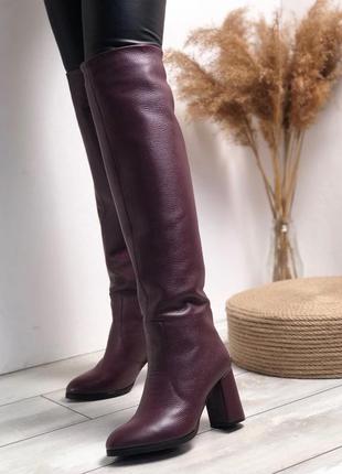 Шикарные сапоги ботфорты из натуральной итальянской кожи бордо флотар, на среднем каблуке 8см