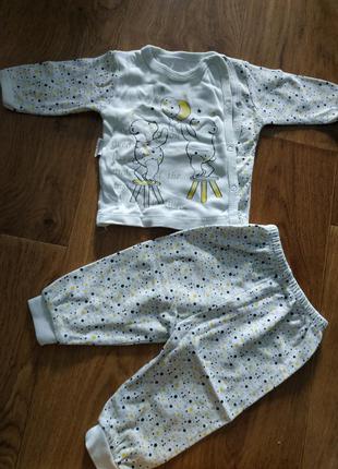 Костюм для новорожденного.размер 56-62