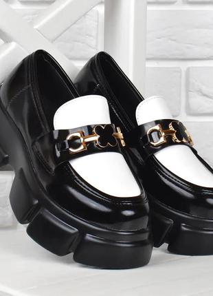 Туфлі жіночі на платформі кленовий лист чорні