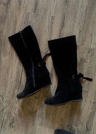 Чоботи на осінь, замш