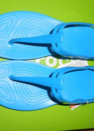 Сандалии crocs isabella t-strap р. w5-23см. оригинал3 фото