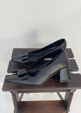 Эксклюзивные туфли лодочки итальянская кожа чёрные женские5 фото