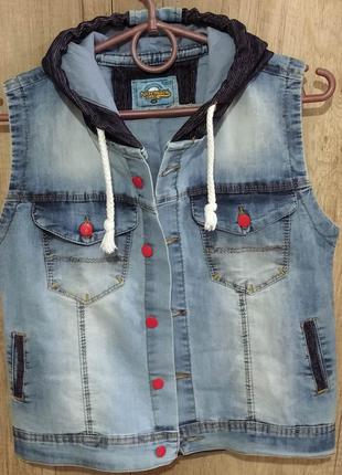 Джинсовий жилет, безрукавка