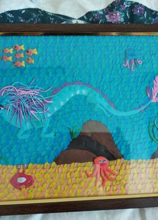 Картина з пластиліну - дракон сису в море1 фото