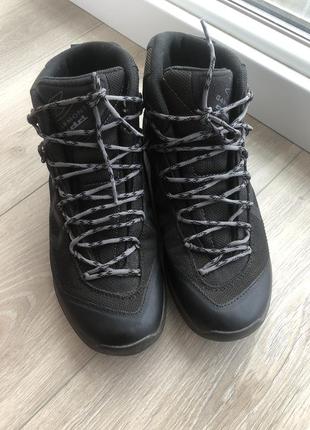 Чоловічі черевики garmont