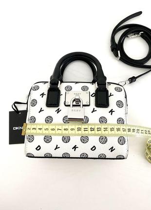 Dkny elissa mini box жіноча брендова сумочка кроссбоді crossbody шкіра канва подарунок дівчині дружині10 фото