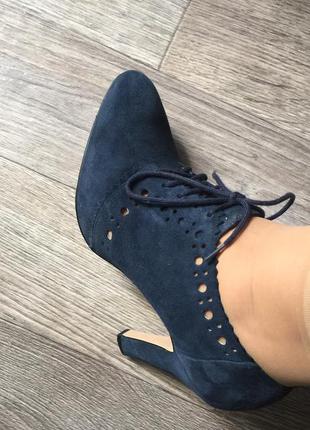 Туфлі замшеві clark's