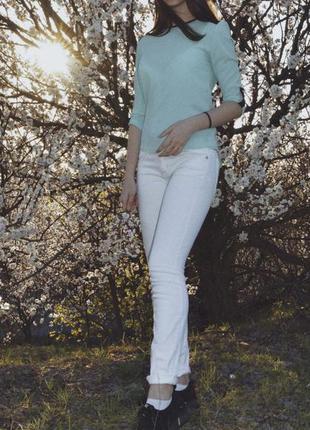Белые джинсы6 фото