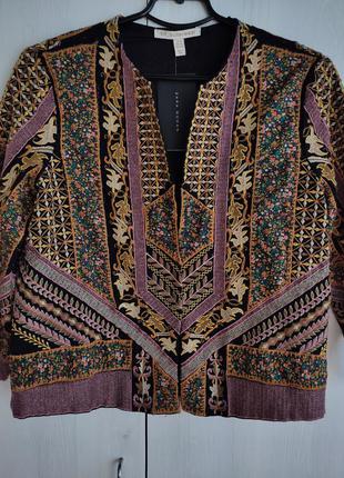 Новый шикарний пиджак zara ,, размер м. цена 650 грн.
оригинал с официального сайта.3 фото