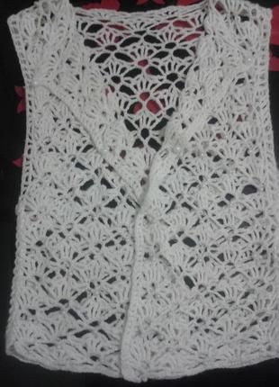 Безрукавка жилетка
