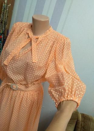 Винтажное персиковое  платье миди в горох рукав фонарик3 фото