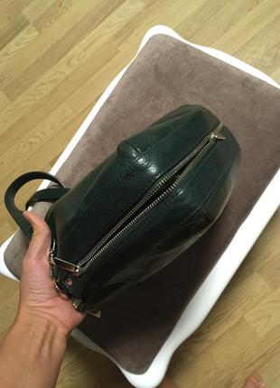 Кожаная сумка темно зеленого цвета