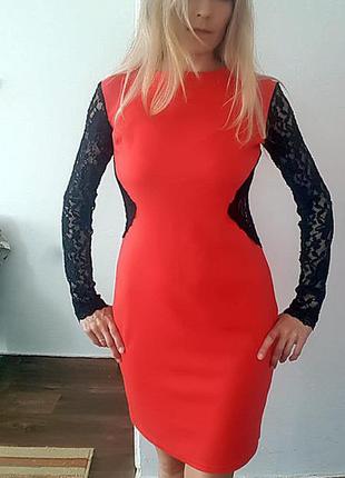 Плаття червоне, трикотажне, еластичне, прозора спинка.