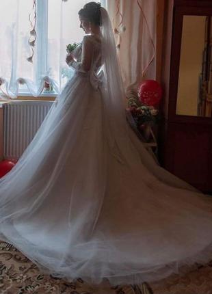 Шикарне весільне плаття бренду silviamo