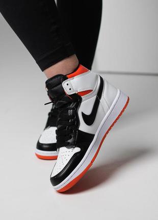 Женские стильные осенние кроссовки nike air jordan 1 retro high electro orange9 фото