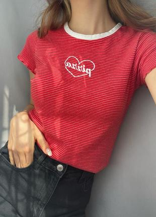 Топ футболка в полоску с надписью и сердцем