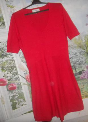 Платье красное трикотаж, тепленькое р 14
