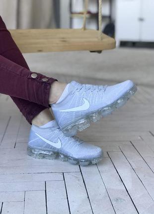 Кроссовки женские  vapormax flyknit-скидка