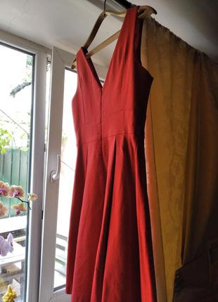 Праздничное красное платье а-силуэт декольте v-образный вырез на выход свободное