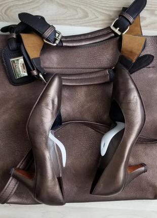 Стильные классические туфли лодочки на среднем каблуке peter kaiser кожаные туфли женские бронзовые бронза4 фото