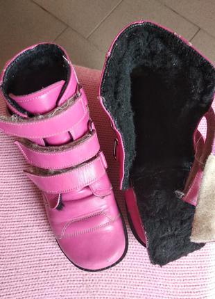 Осінні і зимові ортопедичні, шкіряні черевики на дівчинку7 фото