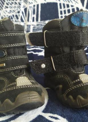 Ботинки primigi деми 20р