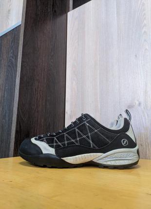 Трекінгові кросівки шкіряні scarpa vibram