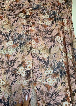 Продаю легкое пляжное платье манго casual, бежевое в мелкий цветочек8 фото
