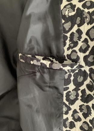 Пальто укорочённое тренч в леопардовом принте vila пальто з принтом прямого крою9 фото