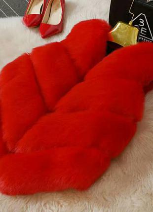 Хутряна червона жилетка імітація лисиця1 фото