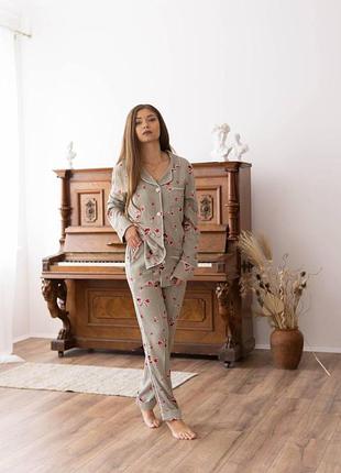 Коричнева піжама