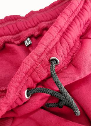 Теплі чоловічі бордові спортивні штани на флісі трикотажні бавовняні з начосом сезону осінь-зима3 фото