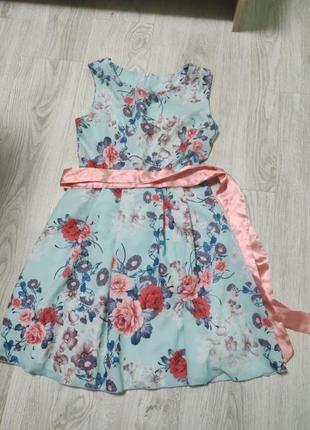 Святкова сукня, сарафан